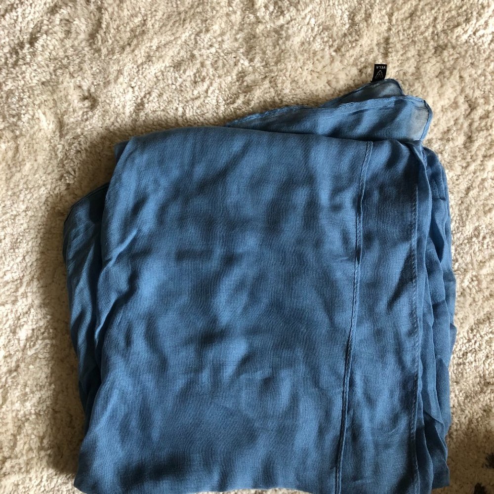 Vela Uyghur Blue Modal in standard size